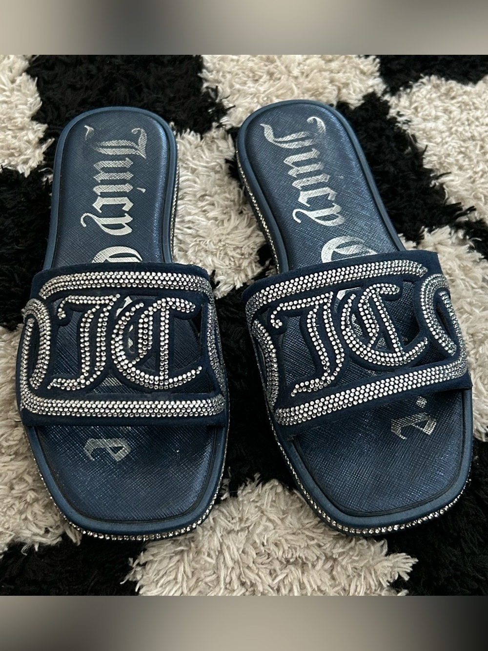 Juicy couture Women’s Size 6 Navy Blue JC Logo Rhinestones Sandals Slides